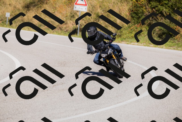 202509201303-_04A1669_c3