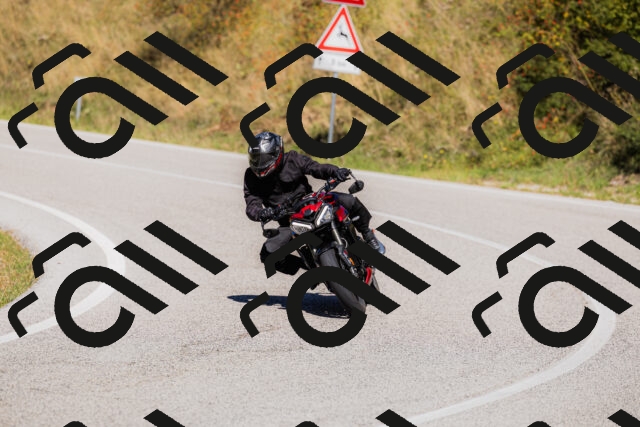 202509201304-_04A1672_c3