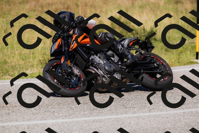 202509201304-_04A1678_c3