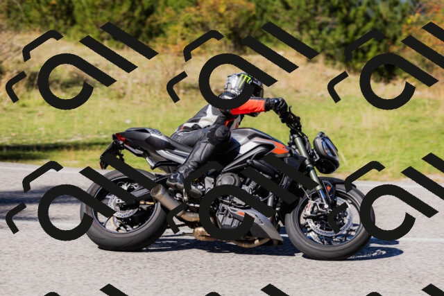 202509201319-_04A1820_c3