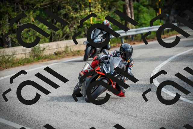 202509141016-DSC04042_c1_