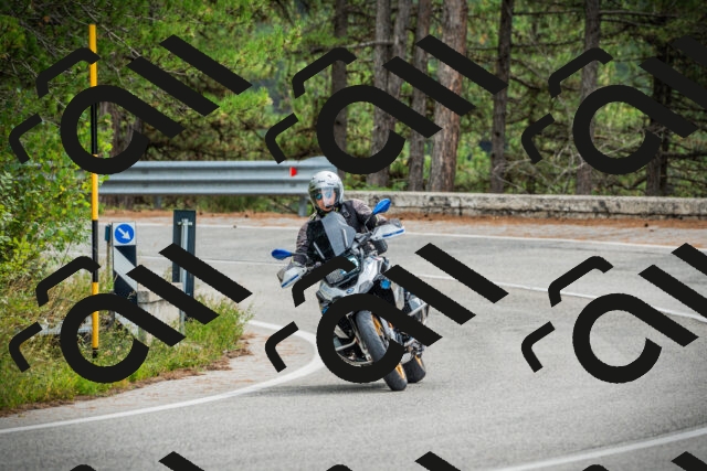 202509141141-DSC05226_c1_