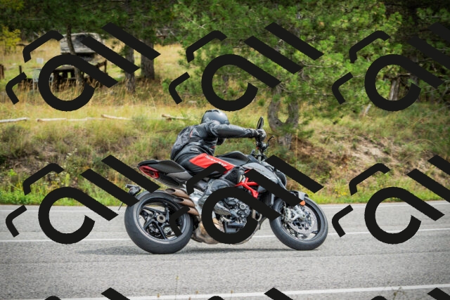 202509141142-DSC05258_c1_