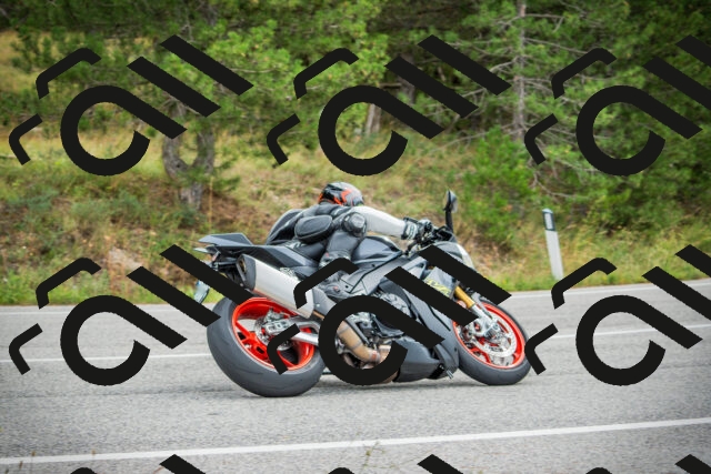 202509141154-DSC05422_c1_