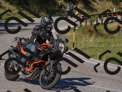 20250921104428-_5006992_am_