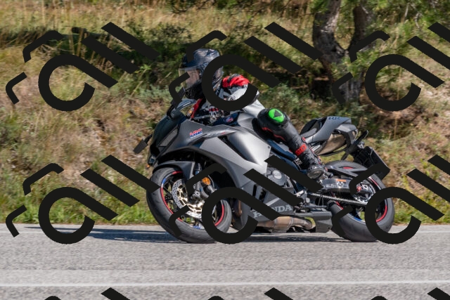 202509201344-DSC_2970_c4_