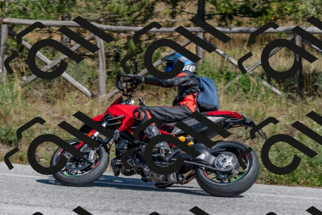 202509201402-DSC_3021_c4_