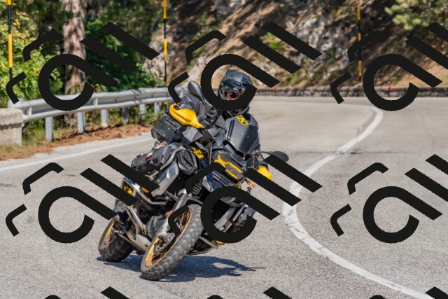 202509201406-DSC_3056_c4_