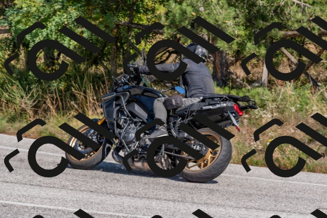 202509201408-DSC_3076_c4_