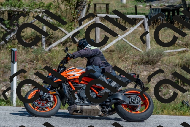 202509201425-DSC_3126_c4_