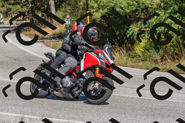 202509201426-DSC_3133_c4_