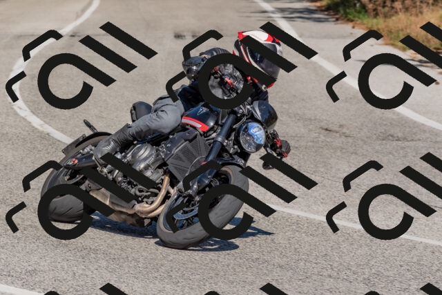 202509201431-DSC_3162_c4_