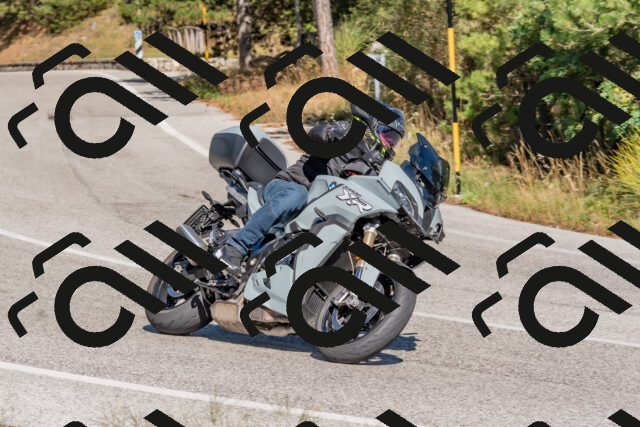 202509201442-DSC_3209_c4_