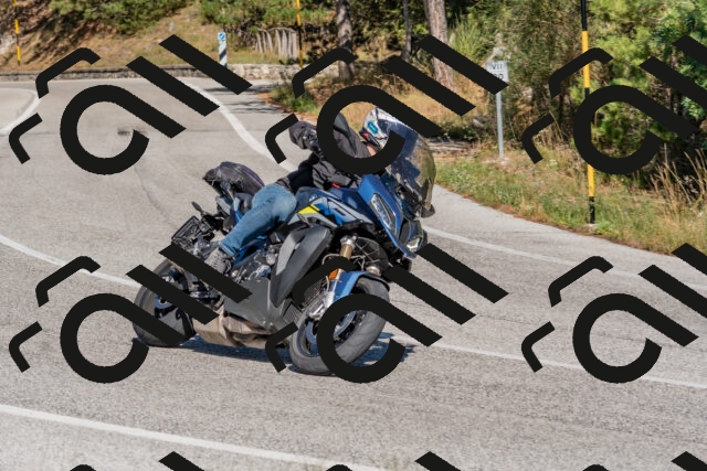 202509201450-DSC_3250_c4_