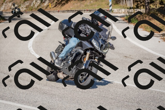 202509201453-DSC_3270_c4_