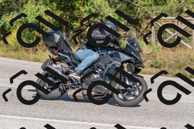 202509201453-DSC_3271_c4_