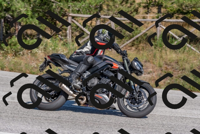 202509201457-DSC_3284_c4_