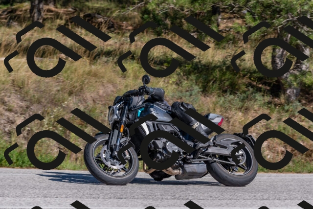 202509201458-DSC_3293_c4_