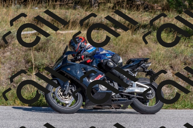 202509201458-DSC_3294_c4_