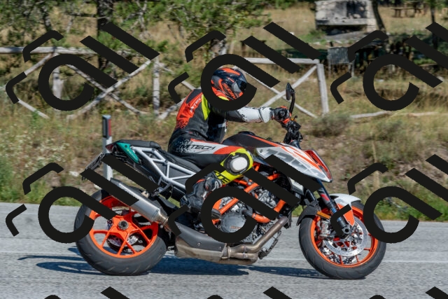 202509201522-DSC_3471_c4_