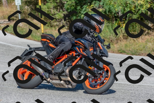 202509201540-DSC_3563_c4_