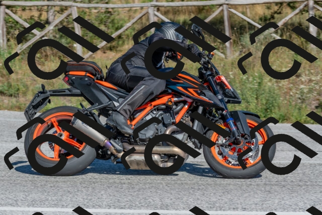 202509201540-DSC_3564_c4_