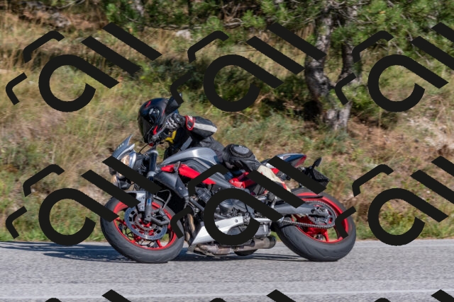 202509201555-DSC_3644_c4_