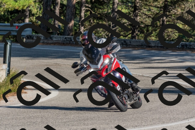 202509201558-DSC_3666_c4_