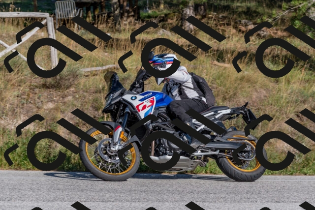 202509201558-DSC_3671_c4_