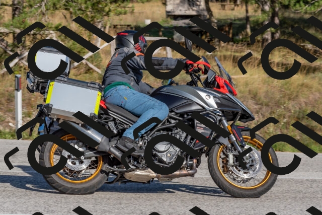 202509201611-DSC_3743_c4_