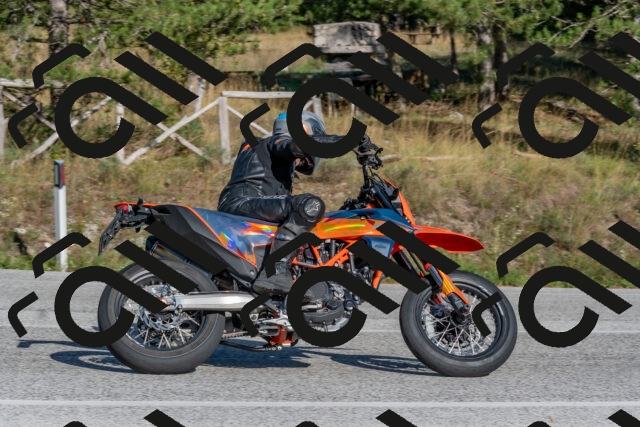 202509201613-DSC_3767_c4_