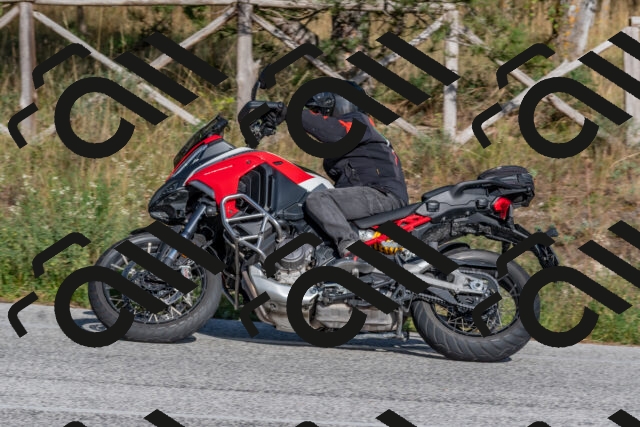 202509201618-DSC_3798_c4_