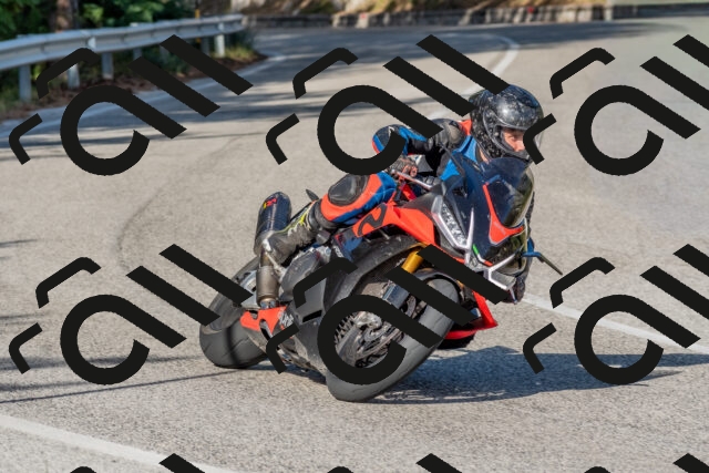 202509201622-DSC_3857_c4_