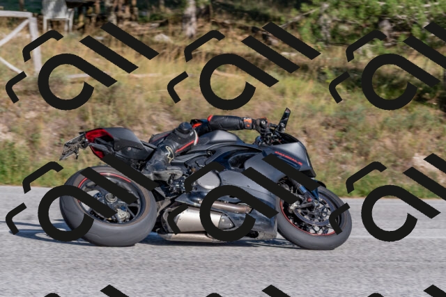 202509201626-DSC_3897_c4_