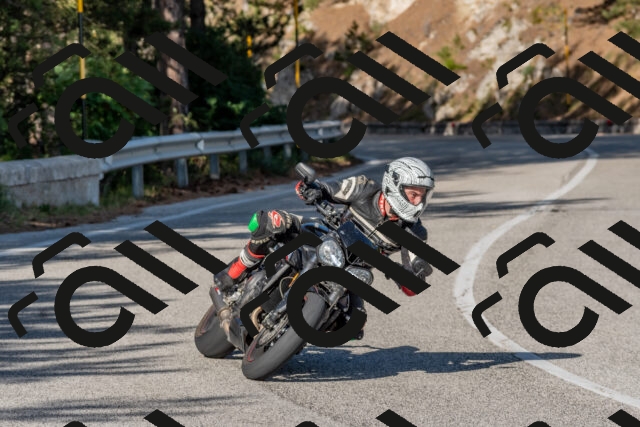 202509201626-DSC_3904_c4_