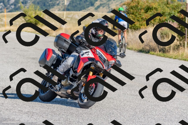 202509210948-DSC_4095_c4_