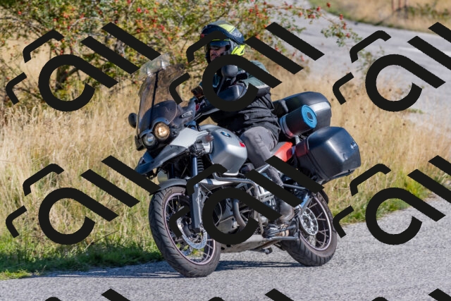 202509211030-DSC_4183_c4_