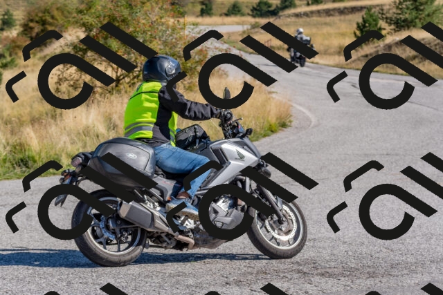 202509211035-DSC_4203_c4_