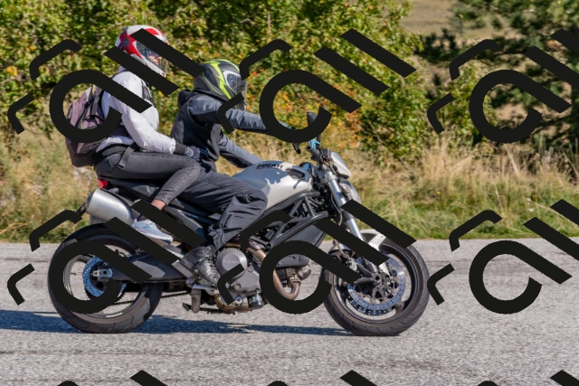 202509211053-DSC_4267_c4_