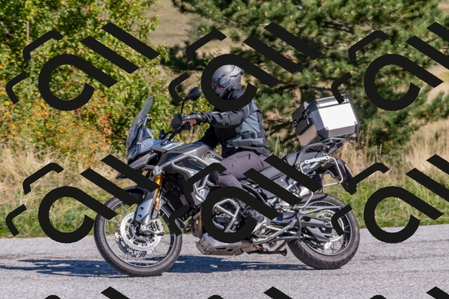 202509211114-DSC_4370_c4_