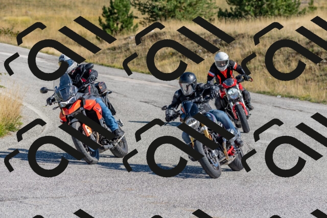 202509211115-DSC_4372_c4_