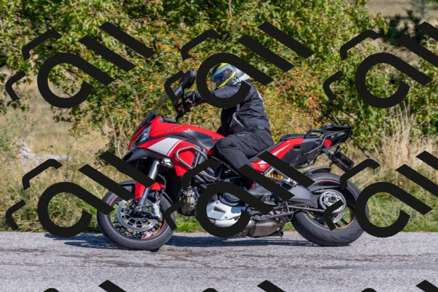 202509211130-DSC_4505_c4_