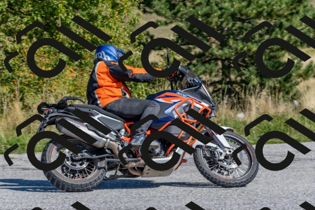 202509211131-DSC_4519_c4_