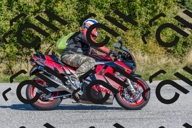 202509211133-DSC_4557_c4_