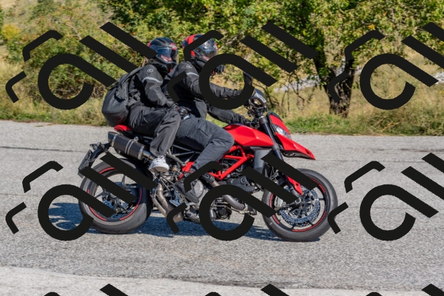 202509211143-DSC_4599_c4_