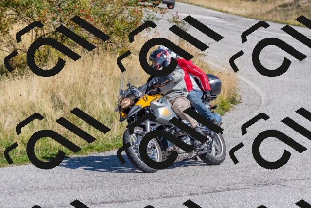 202509211143-DSC_4606_c4_