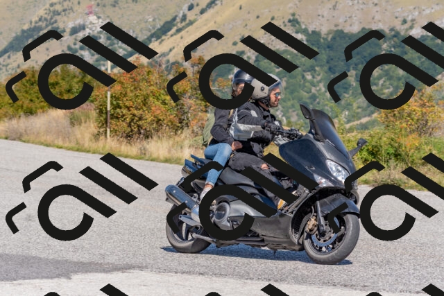 202509211204-DSC_4834_c4_