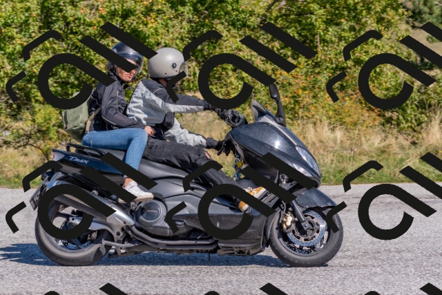 202509211204-DSC_4836_c4_