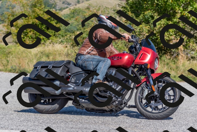 202509211209-DSC_4884_c4_