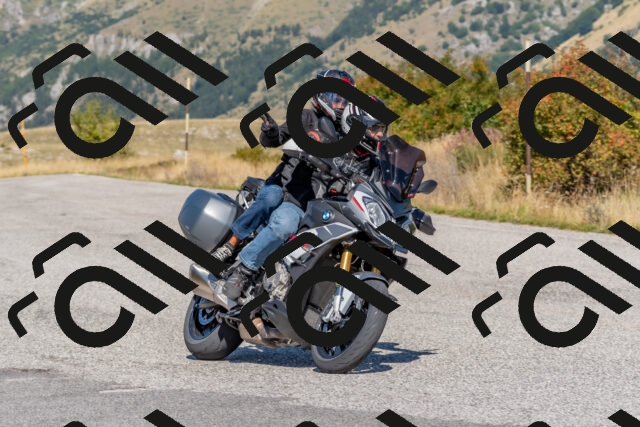 202509211209-DSC_4887_c4_